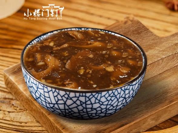 Stewed Liver And Pork Intestine W. Garlic 炒肝儿